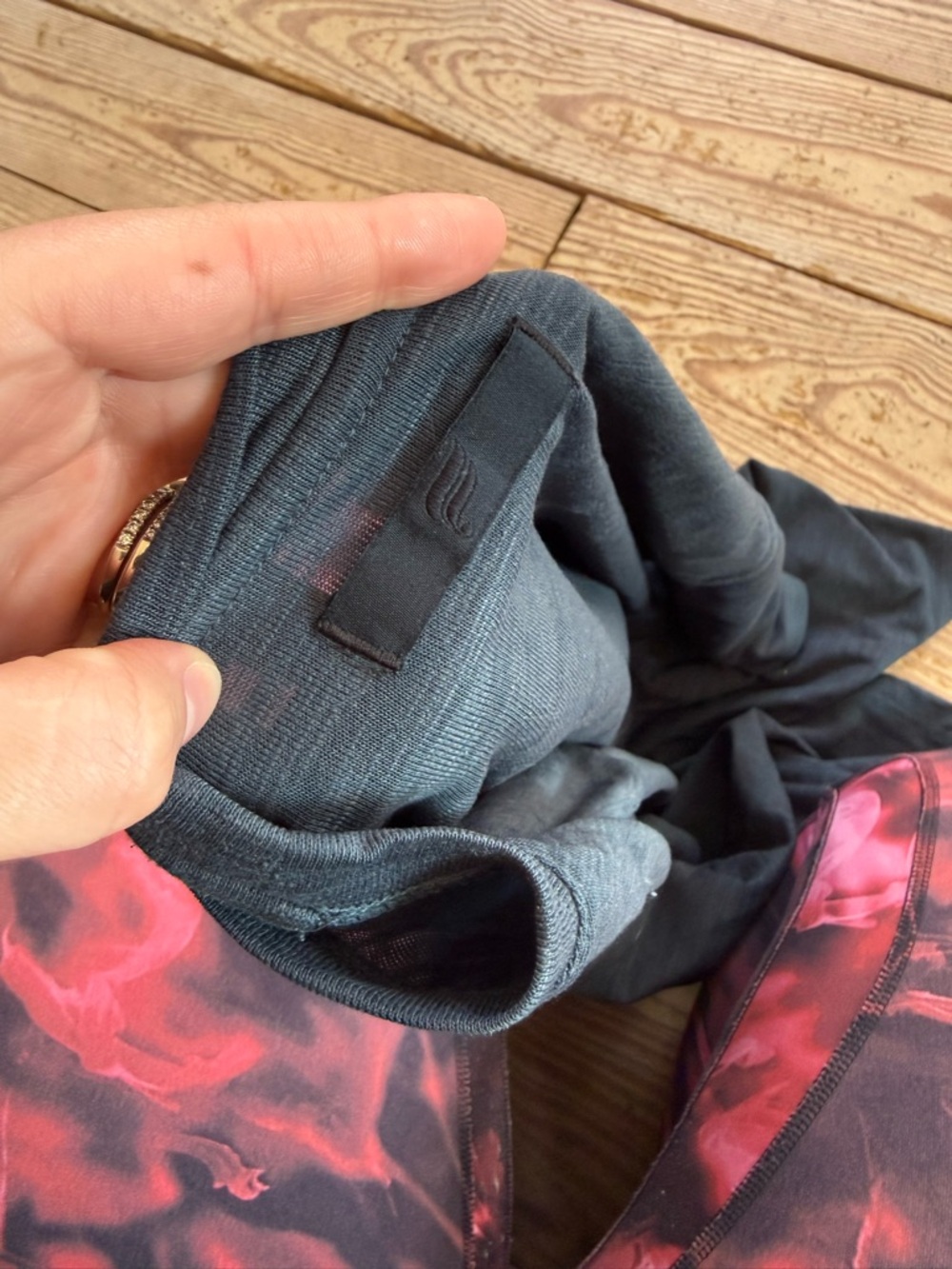 Fabletics the front row tshirt size L no tag - Picture 2 of 2